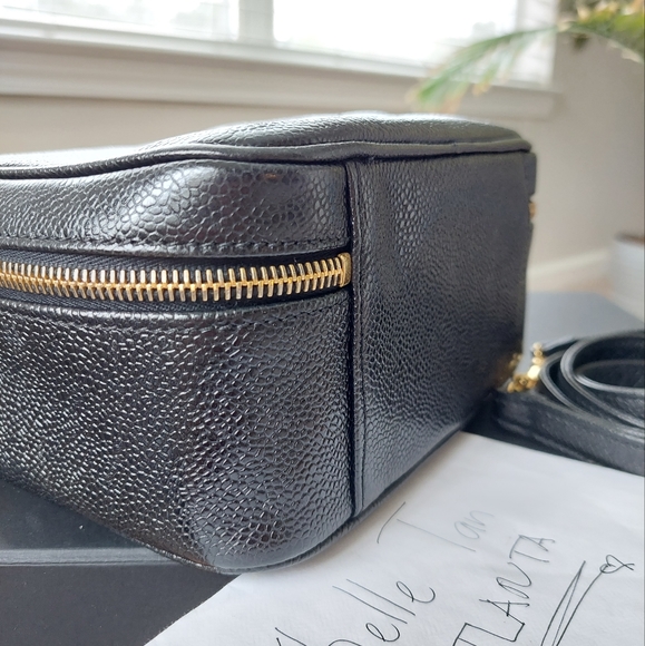 Chanel Vintage Vanity Zip Around Caviar - Picture 10 of 17
